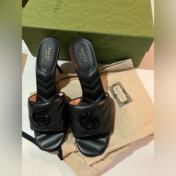 New GUCCI GG Marmont black Nappa Matelasse Monogram Slide Sandals size 39.5 - Picture 3 of 9